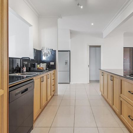 Perfectly Located 4-Bed House In Kensington Villa Melbourne Eksteriør bilde